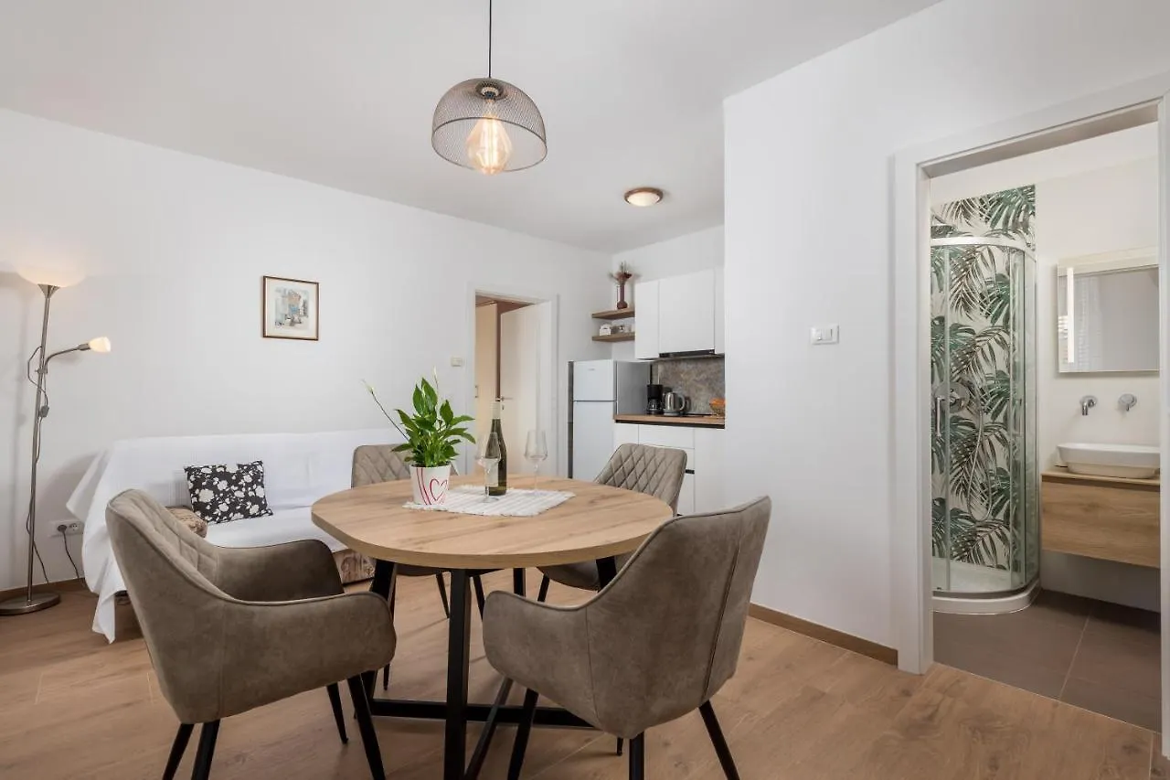 Guest House Marica Rovinj 3*,